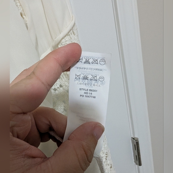 J. Crew, Women's Size 4, 100% Silk Button Down Blouse W/ 100% Cotton Lace Detail - Picture 4 of 7